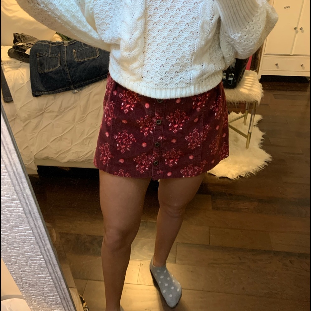 flower print skirt